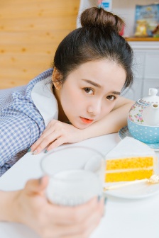 图书馆的女朋友免费看